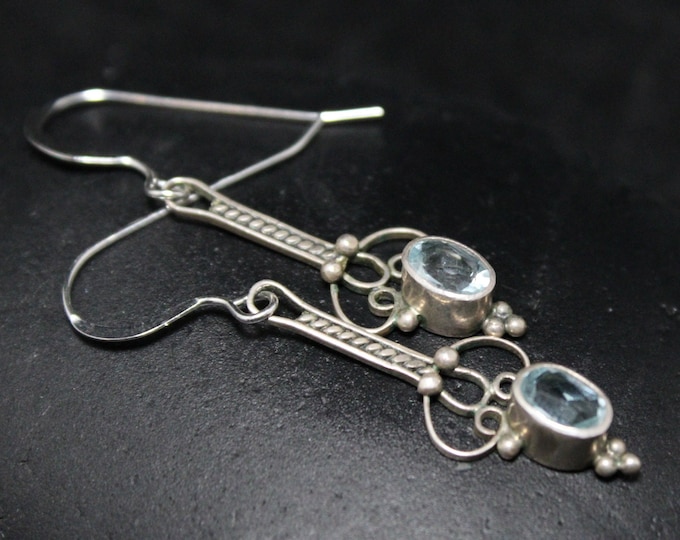 Sterling Silver Blue Topaz Dainty Vintage Dangle Earrings, Silver Minimalist Topaz Earrings, Everyday Sterling Earrings, Blue Topaz Jewelry