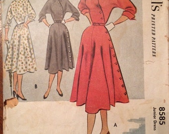 McCalls 8585 Junior Diagonal Buttoned Dress Size 15 Bust 33  1950's