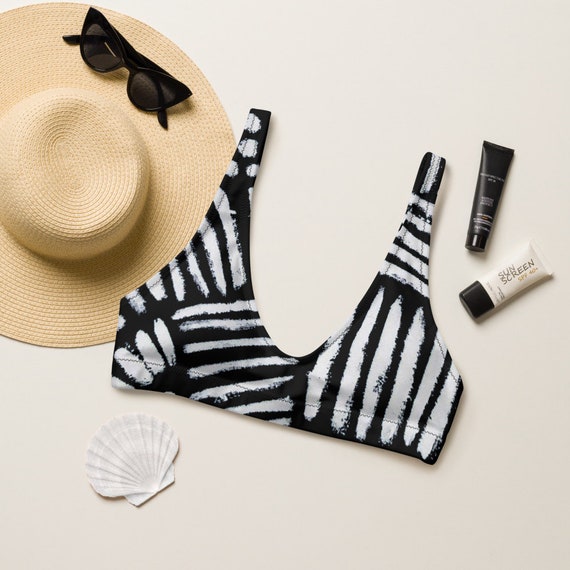 DANI - Stripes - Bold - eco friendly - Recyled padded bikini top - Beachwear - Gift for her