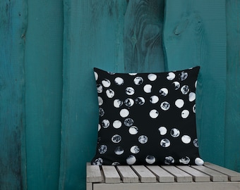 Black and White Pillow - Black Pillows - White Pillows - Pillow Sham - Pillow Case - Accent Pillow - Toss Pillow - Throw Pillows home decor