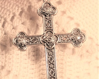 Handsome Club Armed Floral Etched Silvertone Pectoral Cross Pendant Necklace