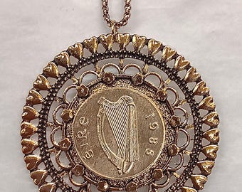 Glänzende Vintage Irische Münze mit Herz und Goldton Anhänger Halskette
