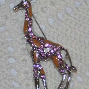 Striking Yellow and White Enameled Pink Rhinestones Long Necked Giraffe Silvertone Brooch Pin