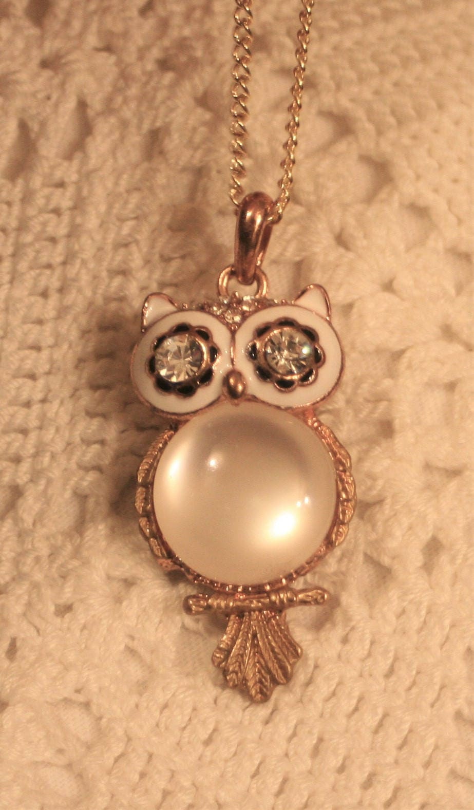 Delightful Sculpted Goldtone Hoot Owl Figural White Finish Rhinestone Pendant Necklace Animal Wildli
