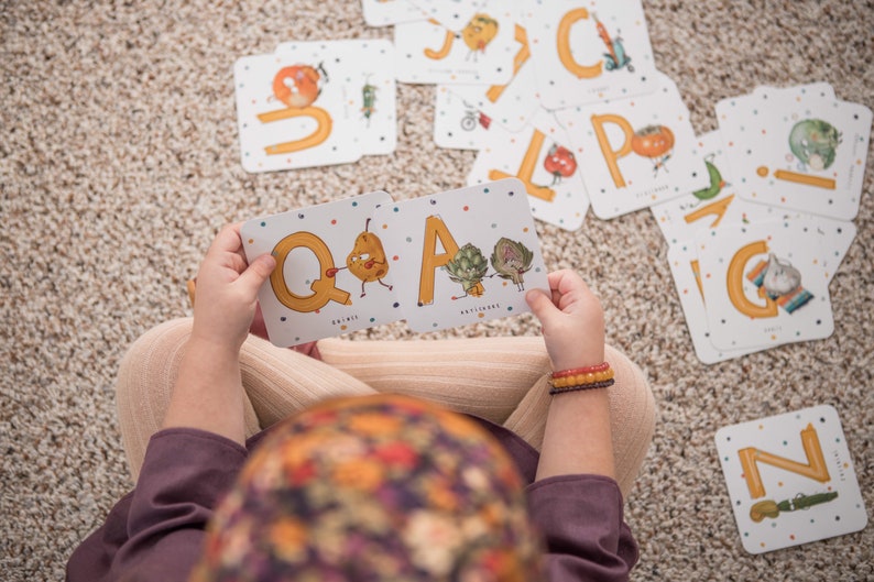 Tarjetas flash del alfabeto español, tarjetas ABC, actividades para niños pequeños, actividades preescolares, regalos para niños pequeños, niños pequeños Montessori, aprendizaje y escuela. imagen 7