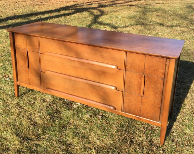 Mid Century Modern Stanley Furniture Buffet, Stanley Credenza, Mid Century Stanley Dining Room