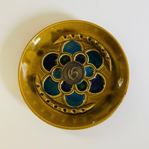 Vintage MCP Team Line McCoy Ashtray With Medallion, Round Gold/Brown and Blue Pottery Party Ashtray, Made in USA, Large Trinket Dish