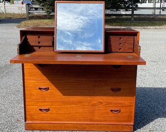 Vintage Peter Hvidt & Orla Molgaard-Nielsen for John Stuart Teak Vanity Dresser, Made in Denmark, Mid Century Modern Dresser