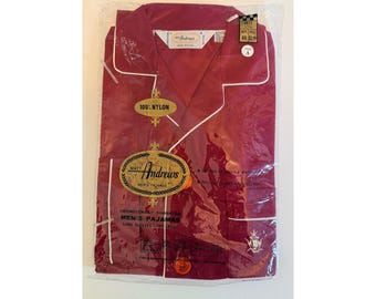 Conjunto de pijama vintage para hombre, nuevo, de stock antiguo, marca Matt Andrews, talla A, color burdeos.