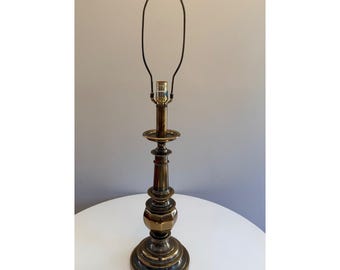Lampe de table vintage Stiffel en laiton avec harpe et douille, design classique, 85 cm de hauteur