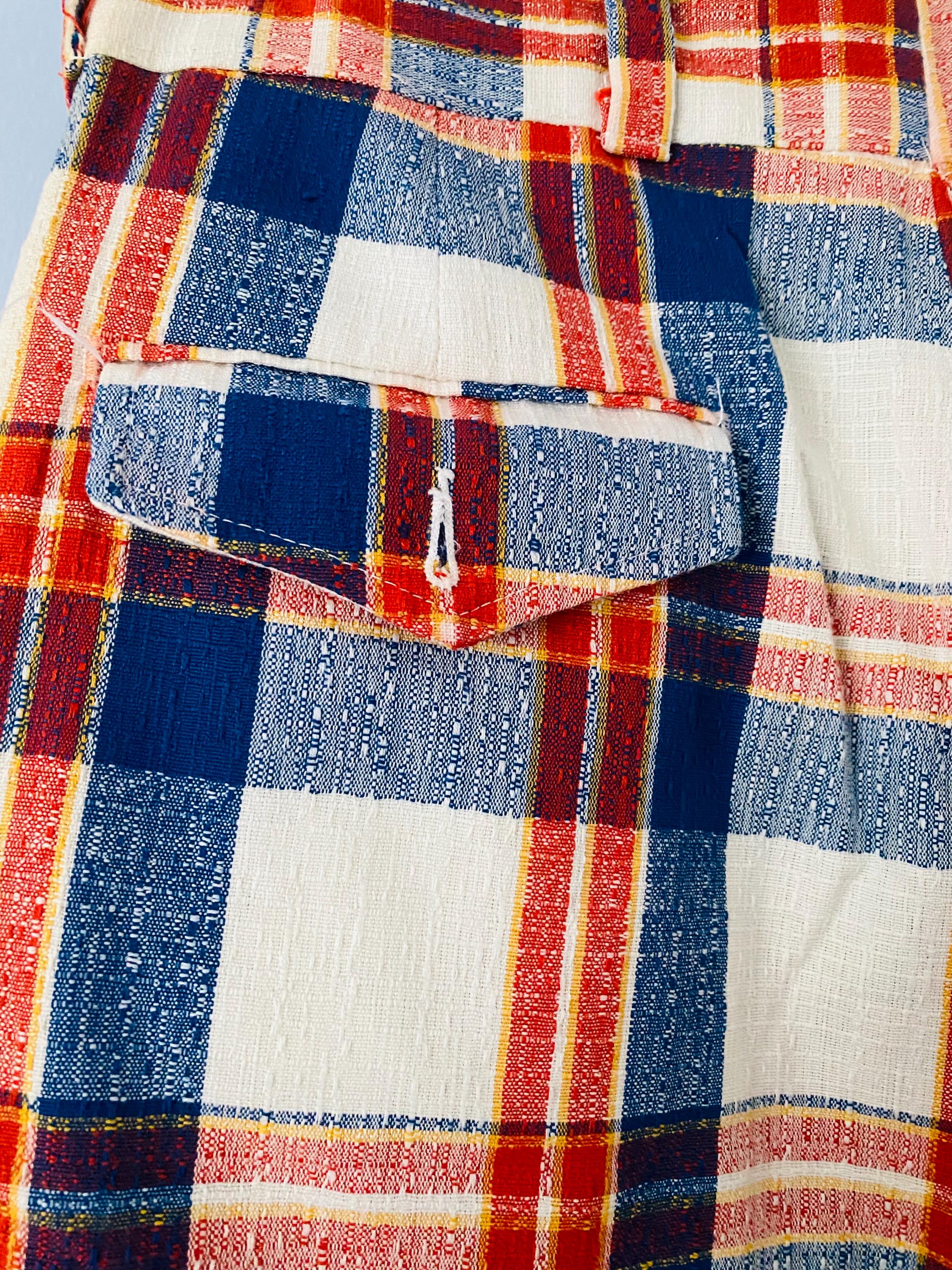 Vintage 1970s LEVI'S Panatela Red Plaid Straight Leg Golf