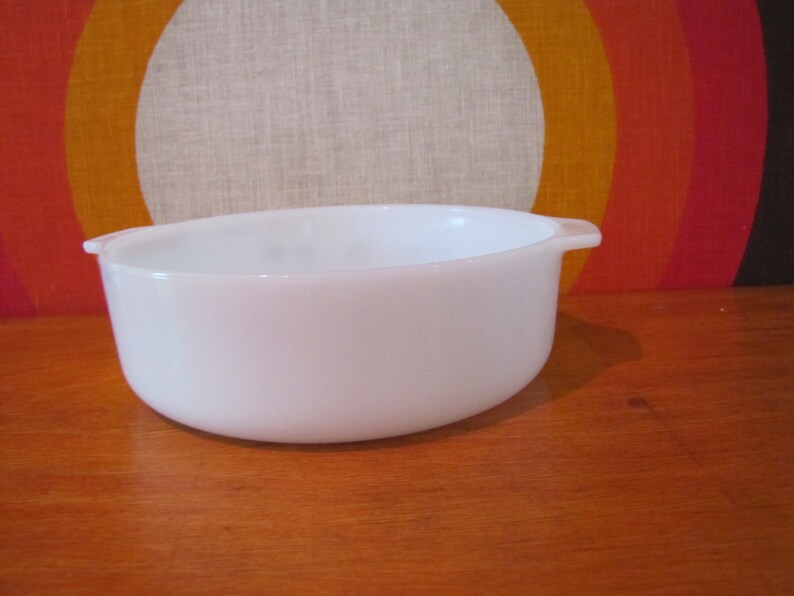 Dynaware Casserole Dish /& Set of 8 Custard Cups Ramekins Brown Floral Pattern White Milk Glass Set Retro Kitchenware PYR-O-REY 9 Pc