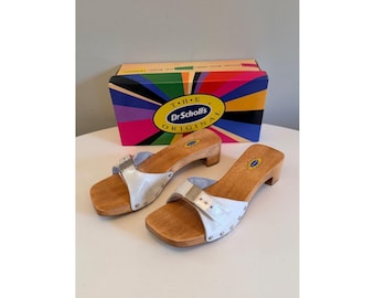 Sandalias tipo zueco para mujer Dr. Scholls, talla 8 M, color blanco, de piel lisa. Nuevas.