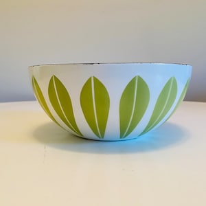 Ciotola vintage Cathrineholm Lotus, 8", Ciotola da portata in acciaio smaltato verde e bianco avocado, Ciotola Mid Century, Grete Prytz Kittelson