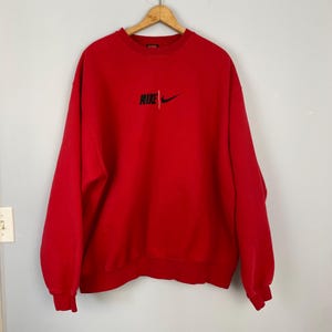 Bluza z okrągłym dekoltem Nike Center Swoosh w stylu vintage, XXL, bluza z okrągłym dekoltem Nike w kolorze czerwonym Y2K, haft Nike Spell-out w kratkę