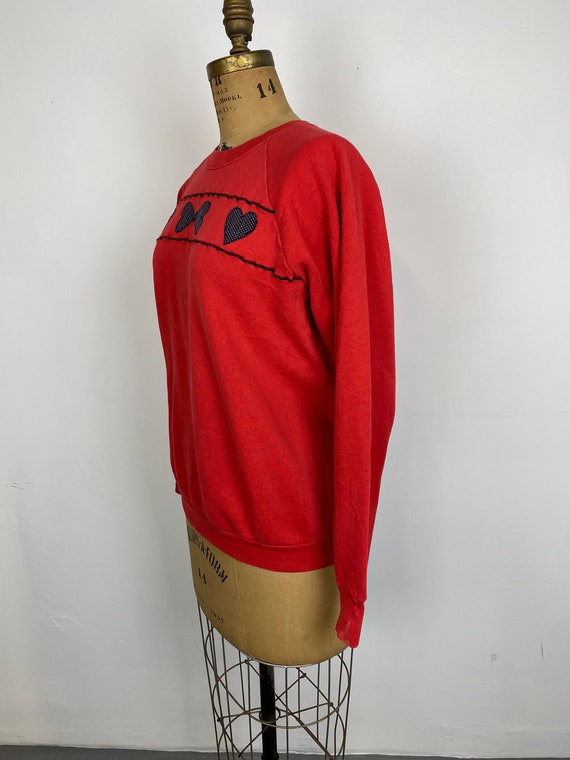 Vintage 1990s Heart Sweatshirt, Red Sweatshirt wi… - image 4