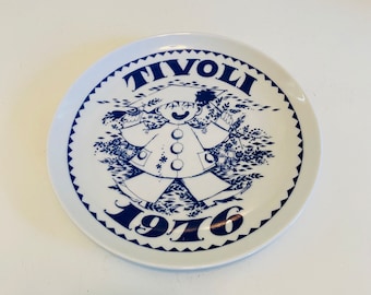 Vintage Tivoli Annual Plate with Clown, 1976, Designed by Richardt Branderup, Danish Modern Plate, Wall Plate, Danish Modern Wall Decor