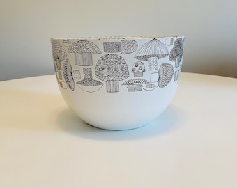 Vintage Finel Enamel Mushroom Bowl by Kaj Franck, Enameled Mixing Bowl, Arabia Finland, Scandinavian, Mid Century Bowl, Black and White Bowl