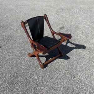 Vintage Don Shoemaker Leather Swinger Chair, Made in Mexico, 1970s Leather and Wood Lounge Chair, Mid Century Modern Lounge Chair
