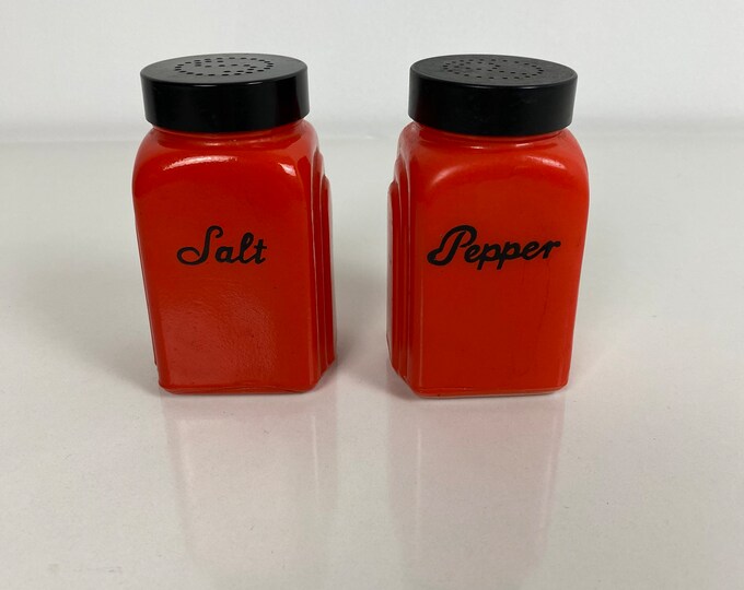 Vintage Mckee Roman Arch Salt and Pepper Shakers With Bakelite Tops, Red Milk Glass Salt and