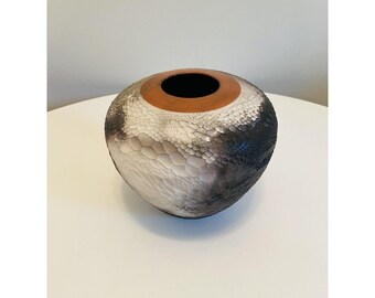 Nancee Meeker Studio Art Pottery Vase Fossilized Snake Skin 1985 Signed