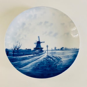 Vintage Rosenthal Blau-weiße Delfter Wandteller mit holländischer Kanalszene, Windmühlenszene, großer dekorativer Wandteller, 33 cm