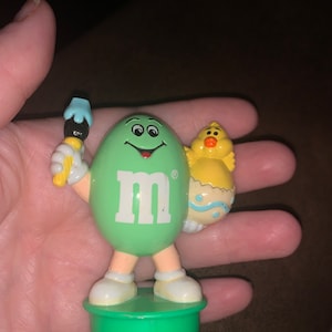Vintage Easter m&m toy