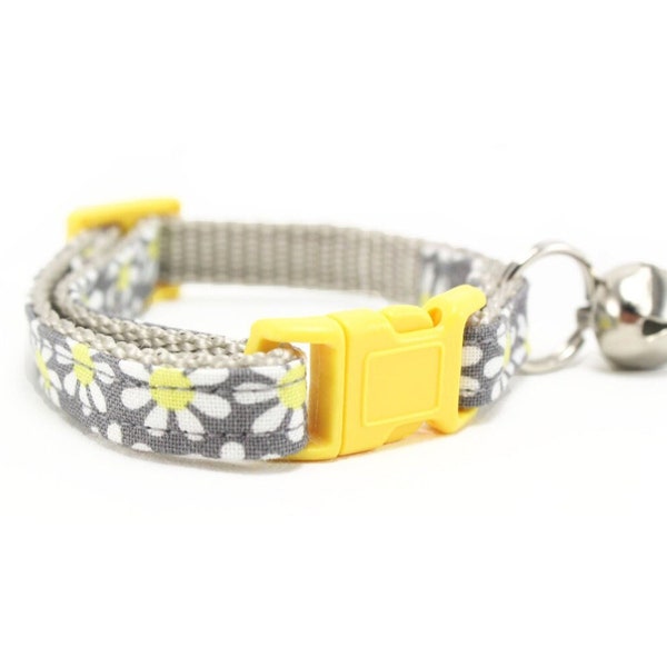 Yellow Daisy Cat Collar - Grey Floral - with Breakaway Buckle and Bell