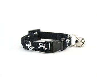 Skull Cat Collar - Crossbones - Black and White - with Bell and Breakaway Buckle
