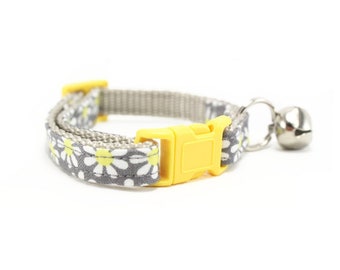 Yellow Daisy Cat Collar - Grey Floral - with Breakaway Buckle and Bell