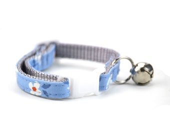 Cat Collar - Spring Floral - Periwinkle Blue - with Breakaway Buckle and Bell