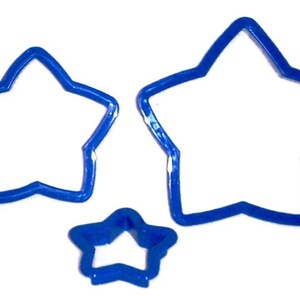 Tagliabiscotti Wilton a forma di stella, set da 3, in plastica blu con impugnatura comfort