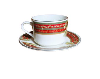 Gibson Flat Cup and Footed Saucer Set Oak Leaf Pattern in Autumn Red Green Gold