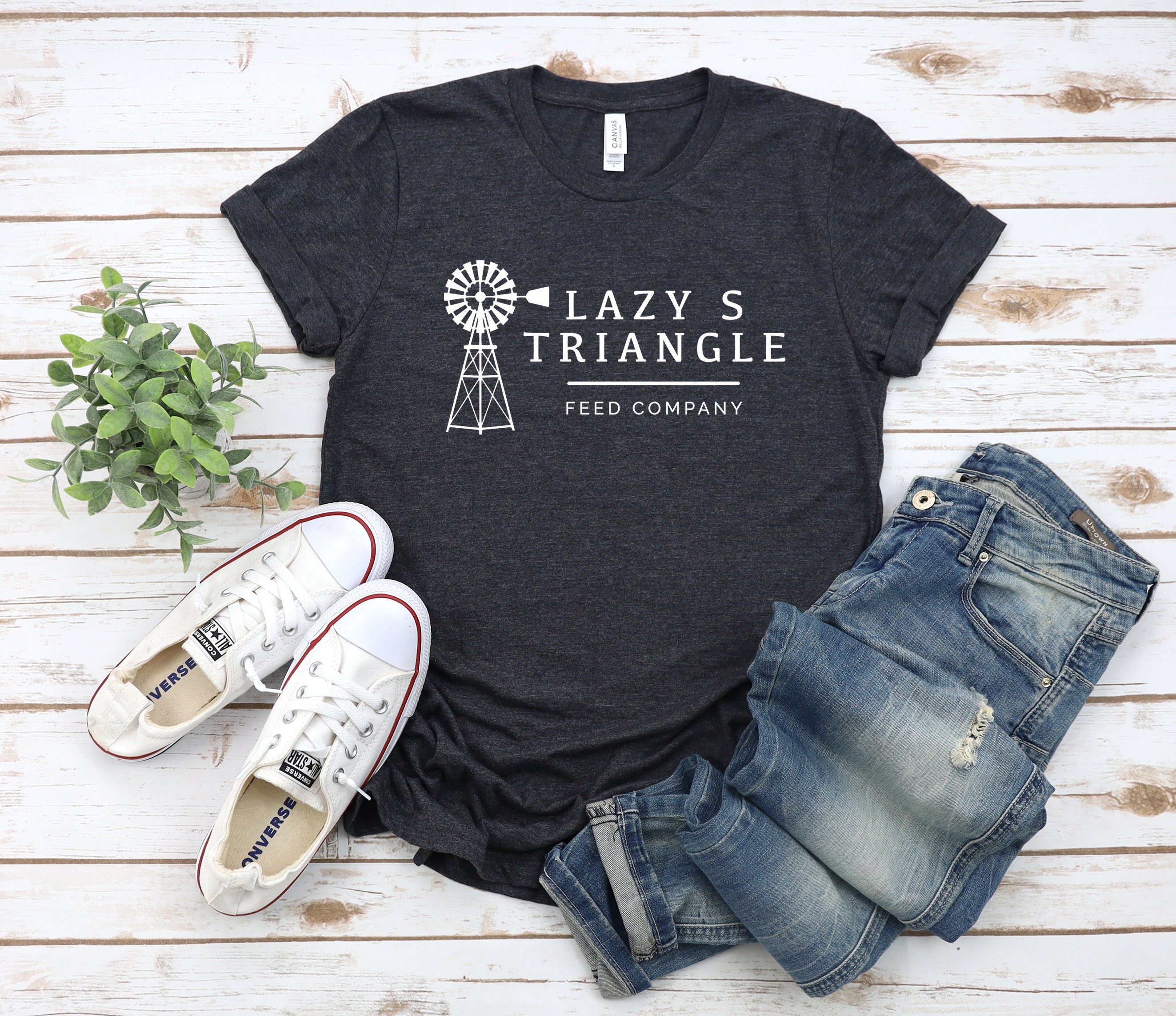 Lazy S Triangle Feed T-shirt - Etsy