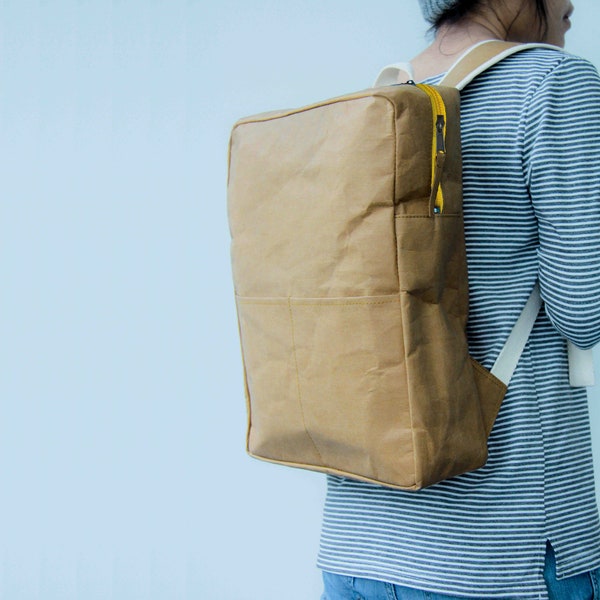 Backpack "Square" with laptop sleeve made of kraft paper, yellow zipper