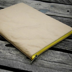 Custodia per laptop da 15" a 16" pollici in carta kraft con cerniera gialla