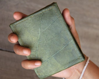 Portemonnaie aus laminierten Blättern in grün, 1-fach gefaltet
