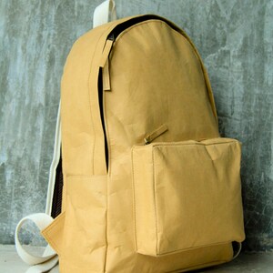 Zaino in carta kraft in un nuovo restyling