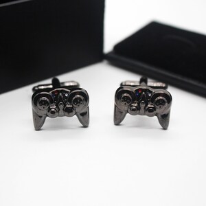 Men's Gaming Controller Cufflinks, Retro Metal Arcade Style, Gun Black