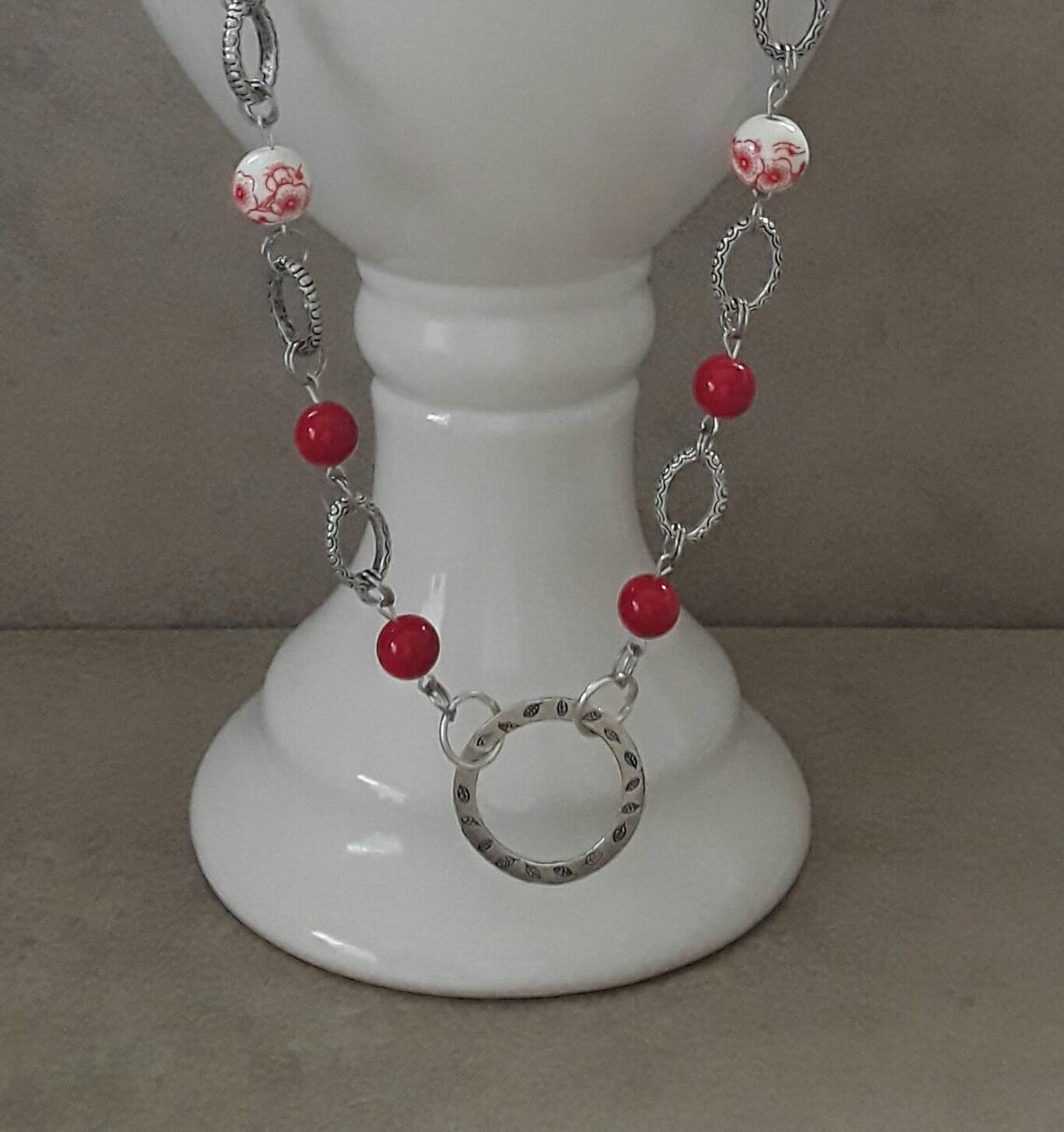 Red and White Eye Glass Chain, Glasses Necklace, Red and White Necklace, Red Jewelry Jewellery