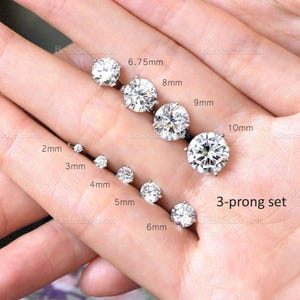 3-Prong Solitaire Stud Earrings - Tiny Studs - Dainty Minimalist Silver Studs - Sterling Silver Studs / 1682