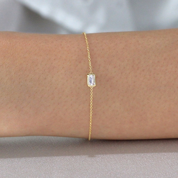 Emerald Diamond Bezel Bracelet - Solitaire Chain Bracelet - Minimalist Gold Bracelet - Dainty Diamond Bracelet [BB2006]