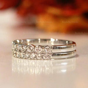 Set di anelli impilabili con abbinamenti misti - Set di fedi eternity impilabili - Anello impilabile con castone rotondo e pavé - Regali di anelli di promessa [BR3413H-2]