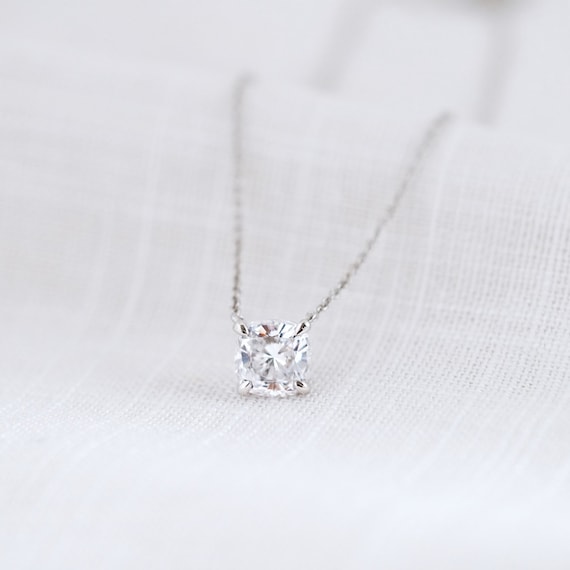 FILIPPA - Cushion Moissanite 4 Claw Drop Pendant 18k White Gold – Lily  Arkwright