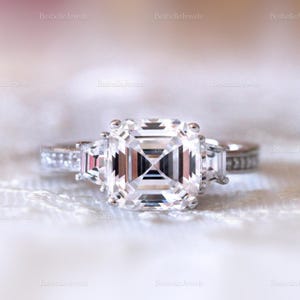 Drei Stein Asscher Cut Ring - Asscher Cut Verlobungsring - Zierlicher Asscher Cut Ring - Klassischer Asscher Cut Ring [BR6917]