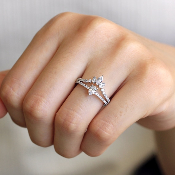 Minimalist bridal set sale