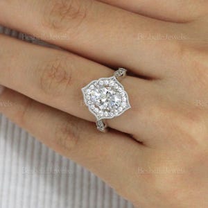 Daya Bloom Vintage Ring - Vintage Floral Engagement Ring - Milgrain Art Deco Oval Engagement Ring - Oval Halo Vintage Art Deco Ring [BR9354]
