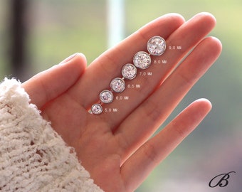 pair Stainless Steel Bezel-Set Round Circle Stud Earrings with Montana Stellux Crystals pair Stainless Steel Bezel-Set Round Circle Stud Earrings with Montana Stellux Crystals