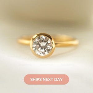 Round Bezel Solitaire Ring / Minimalist Round Cut Promise Ring / Dainty Bezel Engagement Ring / Lab-Created CZ / Gift for Her / 8354