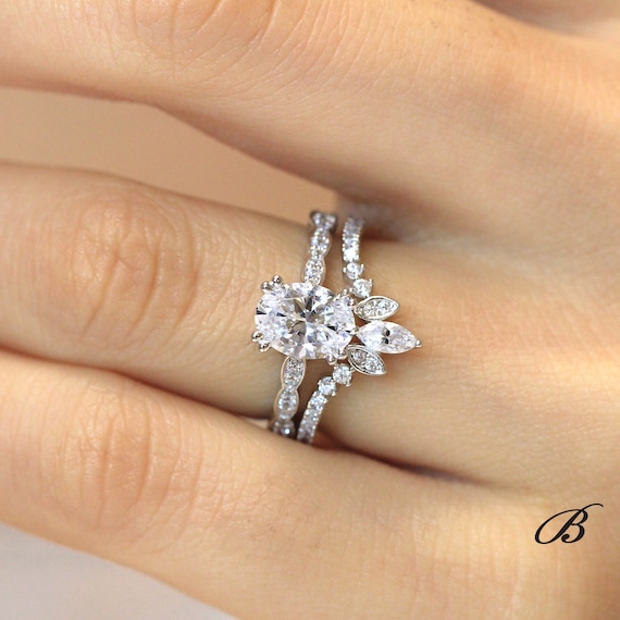 tiara wedding band